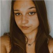 Ragazza di 19 anni aspirante insegnante